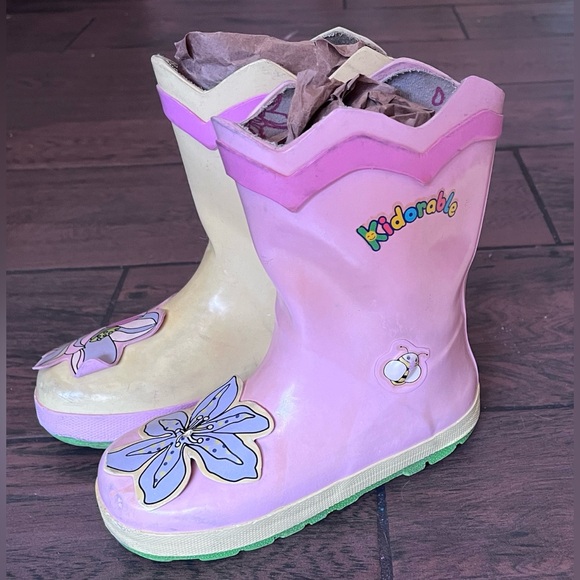 Kidorable Lotus Flower Rainwear Set 4T - Picture 7 of 11